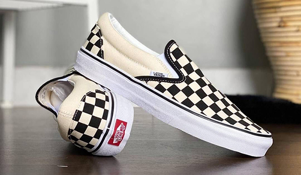 Vans a sales caro